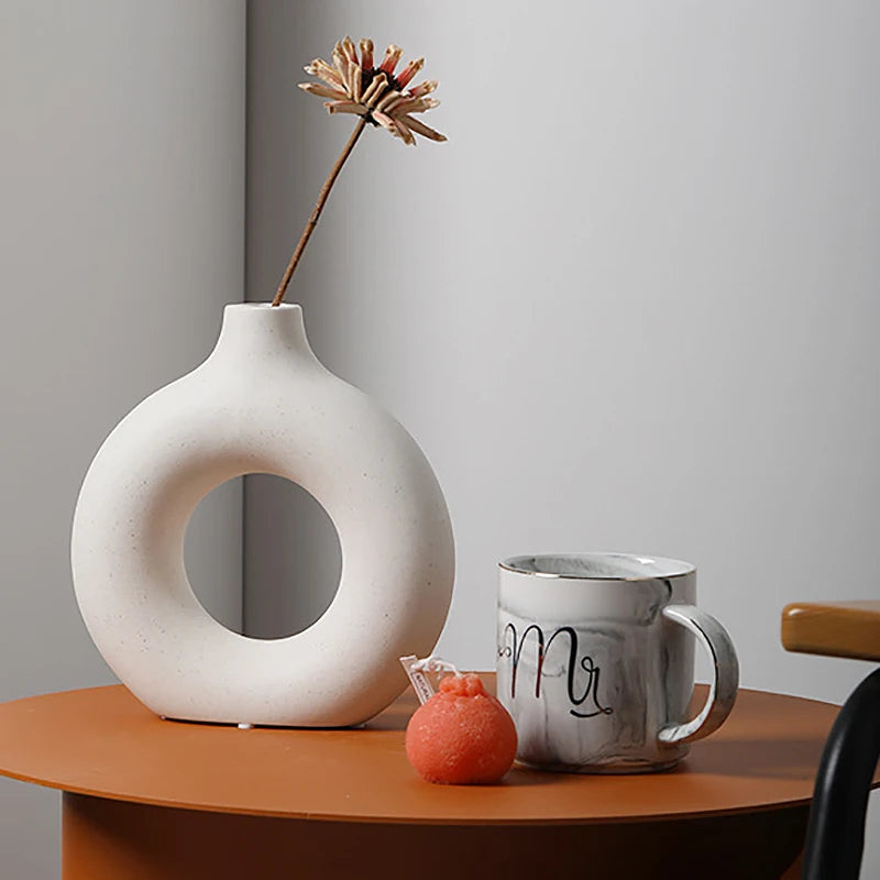 Creative Donut Ceramic Vase Floral Ornament Nordic Circular Hollow Flower Pot Home Office Desktop Living Room Interior Decor Set